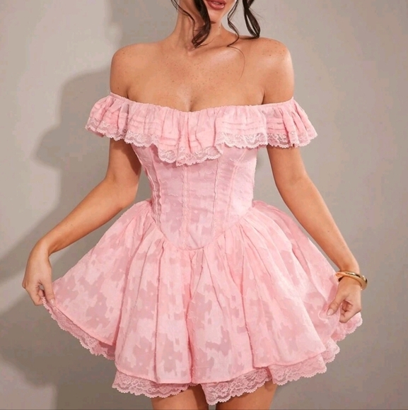 Elegant Romantic Ruffle Lace Off Shoulder Textured Tight-Fitting Princess Dress - Picture 3 of 4